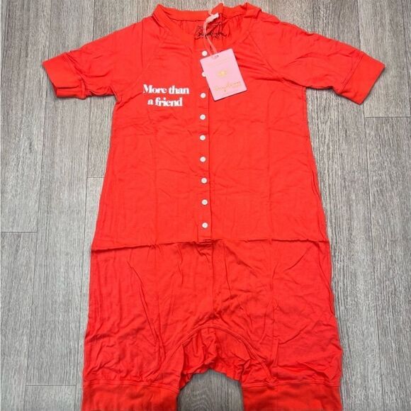 Daydream Nation More Than A Friend Union Set In Heartbreak Red - Picture 2 of 3